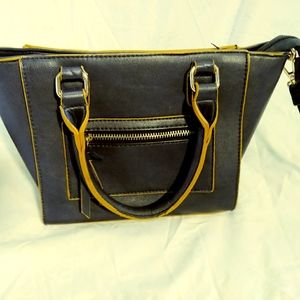 Olivia Miller shoulder bag